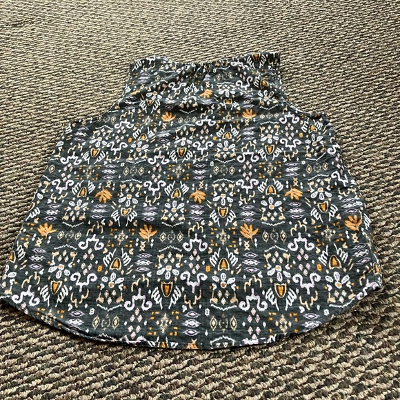 Sonoma women’s vneck sleeveless top size large like new - Picture 2 of 9